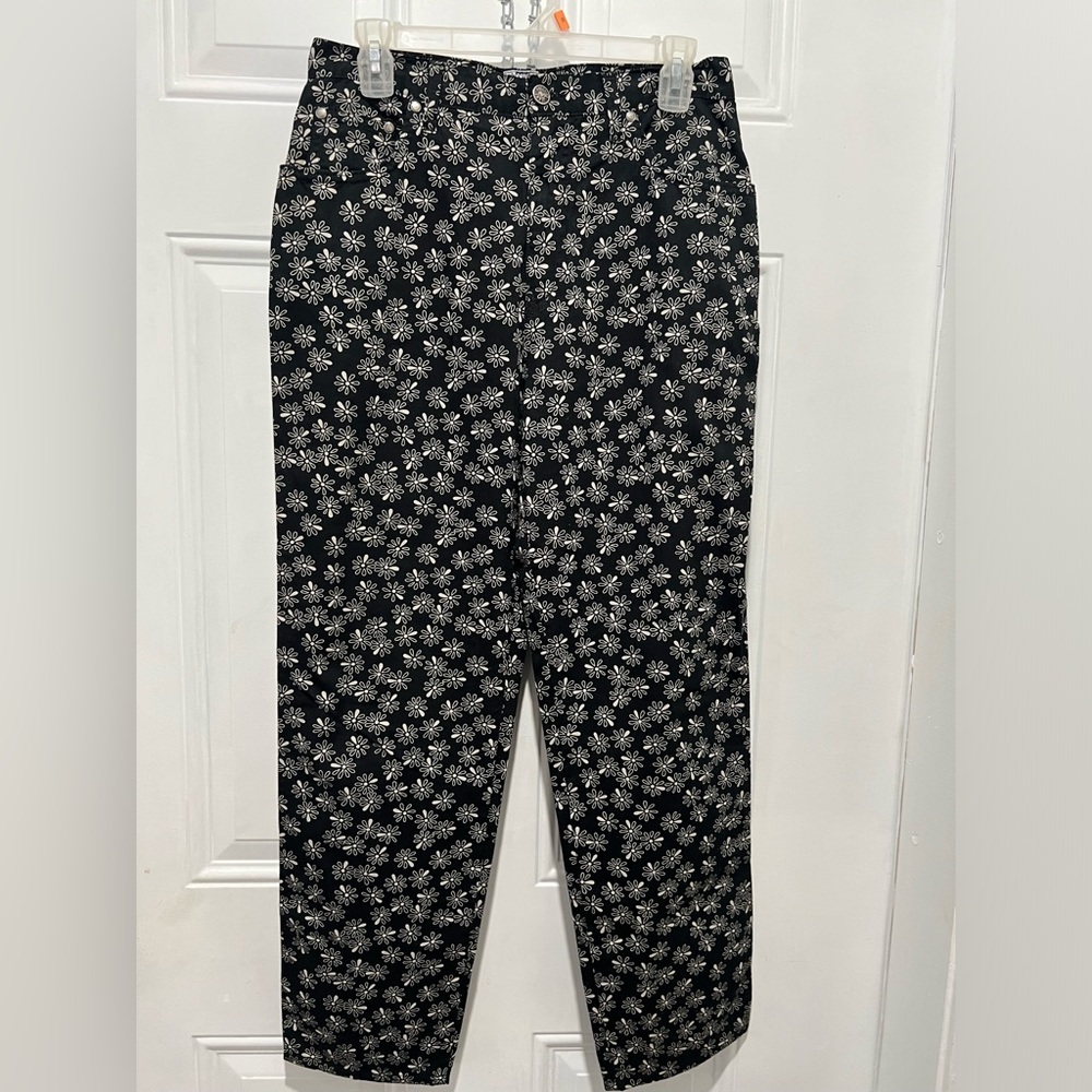 Vintage Moschino Jean Floral Print Women Pants, Size 33 Black. Pre-owned.